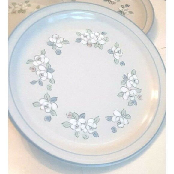 2 Chantilly Dinner Plates Fleur de Lune Hand Decorated Stoneware by Hearthside - Picture 2 of 5